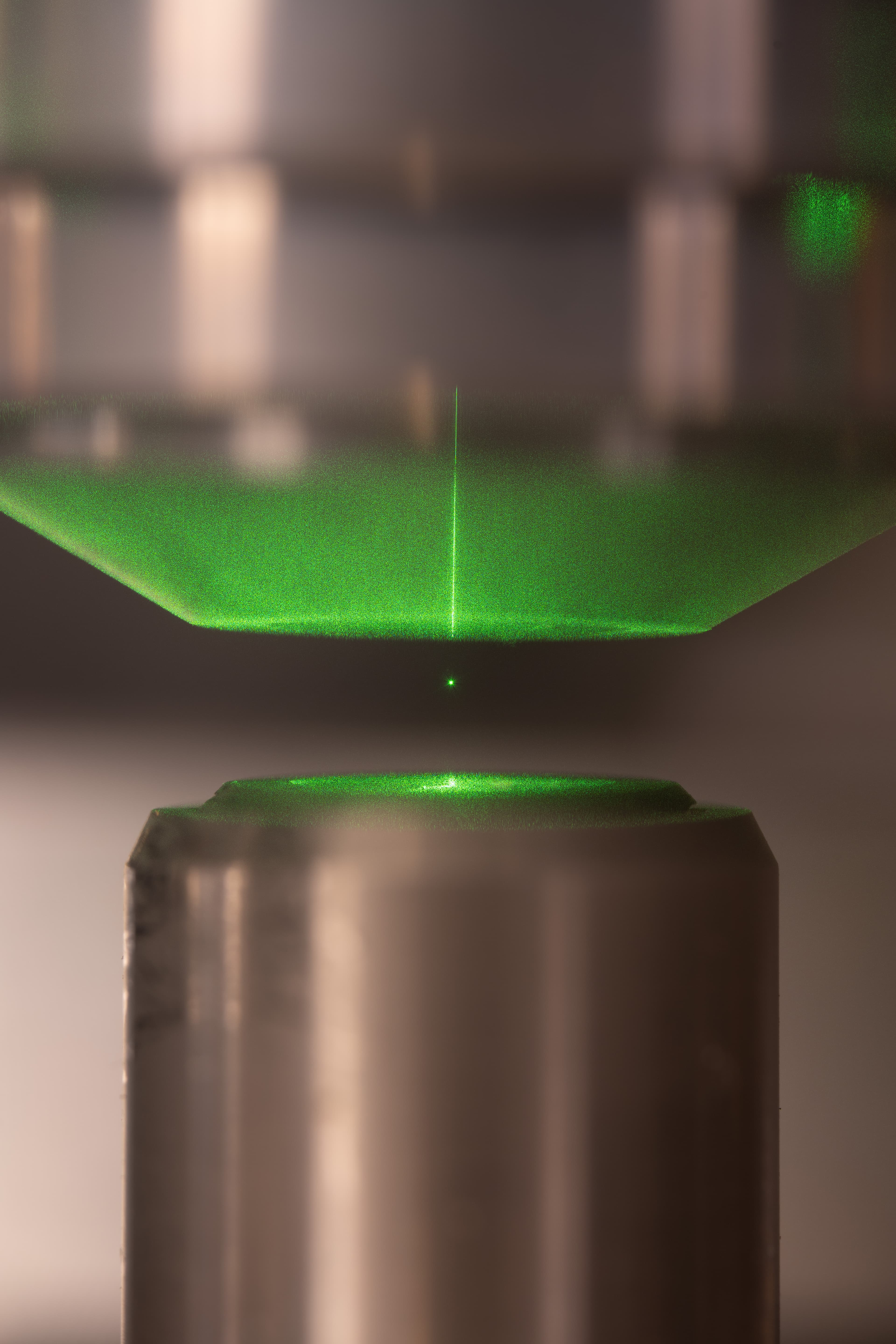 An image of the actual 100nm silica particle held in the optical trap. Credit: Yifan Bu, UR Optics Department.